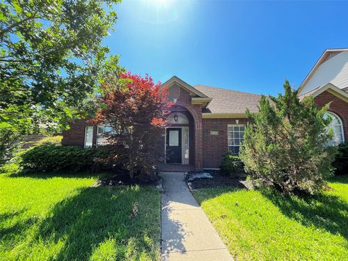 6909 Wickliff Trl, Plano, TX, 75023-1718 | Card Image