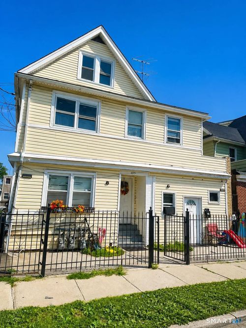 695 Beechwood Ave, Bridgeport, CT, 06605-1664 | Card Image