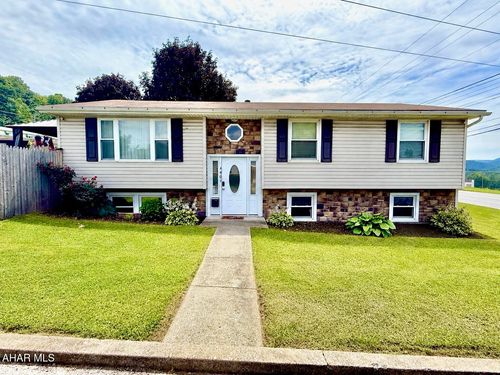4401 6th Ave, Altoona, PA, 16602-1526 | Card Image