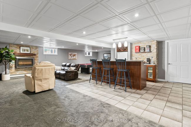 232 4th Ave, House other with 4 bedrooms, 3 bathrooms and 4 parking in Hanover ON | Image 27