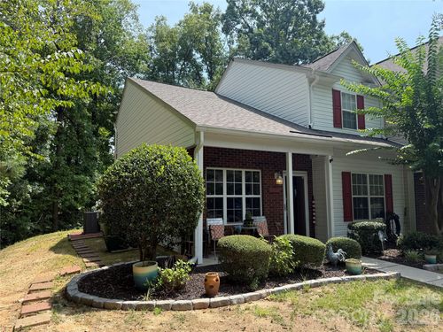 10150 Frosty Ln, Charlotte, NC, 28216-0735 | Card Image