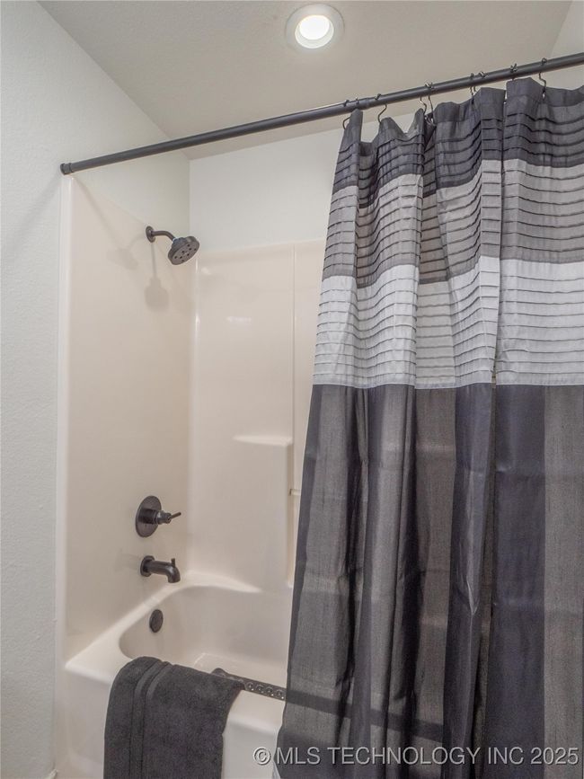 3404 N Birch St, House other with 3 bedrooms, 2 bathrooms and null parking in McAlester OK | Image 44