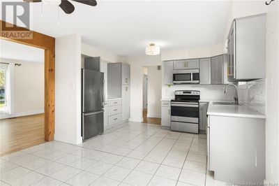 2 Rue Benoit, House other with 3 bedrooms, 2 bathrooms and null parking in Dieppe NB | Image 3