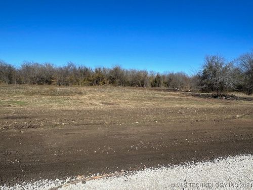 3 Lady Bug, Kingston, OK, 73439 | Card Image