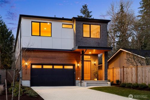 7010 Ne 134th St, Kirkland, WA, 98034-1624 | Card Image