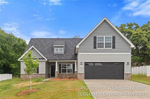109 Vine Maple Ct, King, NC, 27021-9358 | Card Image