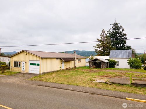 315 W Wynooche Ave, Montesano, WA, 98563-4415 | Card Image