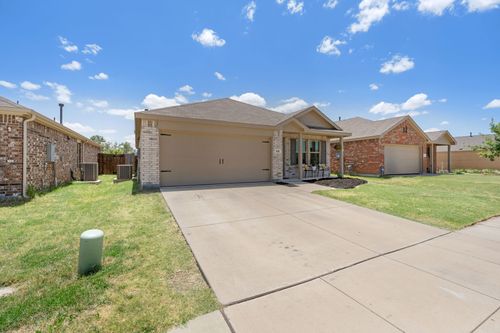 709 Odlozil Ln, Ennis, TX, 75119-7547 | Card Image