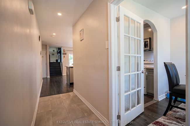 4 Simmons Blvd, House other with 5 bedrooms, 4 bathrooms and 3 parking in Brampton ON | Image 6