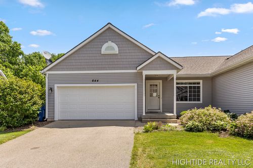 644 Wren Court, Middleville, MI, 49333 | Card Image
