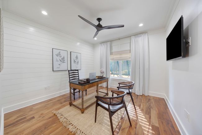 290 Seabreeze Blvd | Image 55
