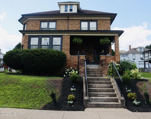 207 S Fairview St, Lock Haven, PA, 17745-2807 | Card Image