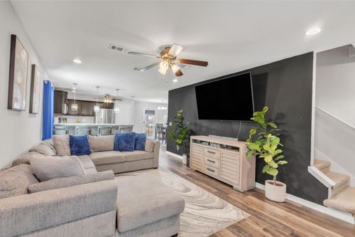 503 Eisenhower Dr, Crestview, FL, 32539-6955 | Card Image