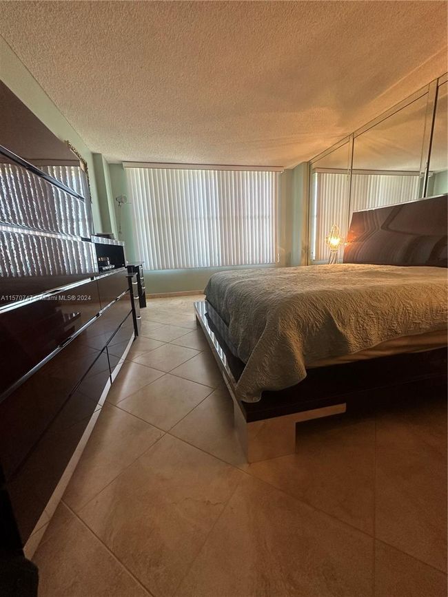 1718 - 3800 S Ocean Dr, Condo with 2 bedrooms, 2 bathrooms and null parking in Hollywood FL | Image 28