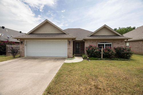 408 Tyndale Ln, Searcy, AR, 72143-7261 | Card Image