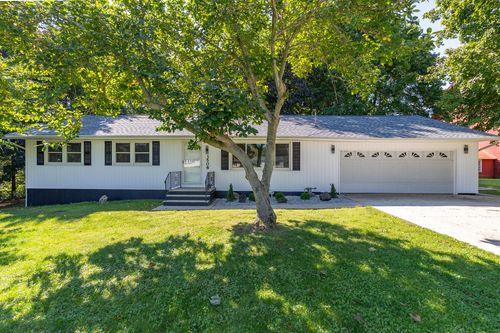 3508 Andrews Rd, Buchanan, MI, 49107-9120 | Card Image