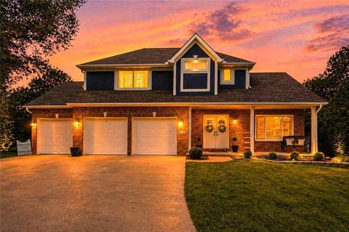 13120 Red Oak Ct, Platte City, MO, 64079-7231 | Card Image