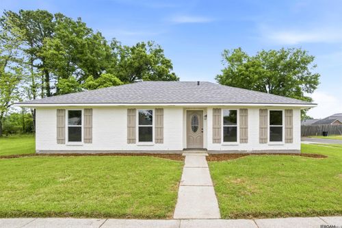 10047 Chanadia Dr, Baton Rouge, LA, 70810 | Card Image