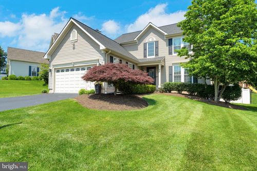 4547 Summerhill Dr, DOYLESTOWN, PA, 18902-8802 | Card Image