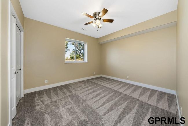 1325 Copper Mountain Dr, House other with 3 bedrooms, 3 bathrooms and 3 parking in Crescent IA | Image 43