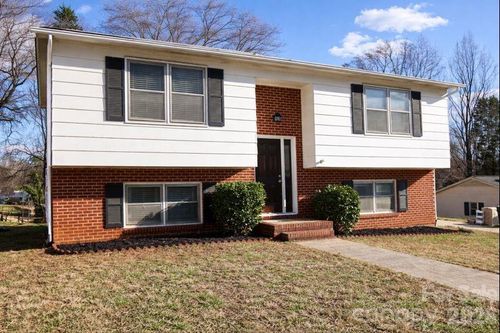 1312 Oak Hill Dr, Newton, NC, 28658-4106 | Card Image