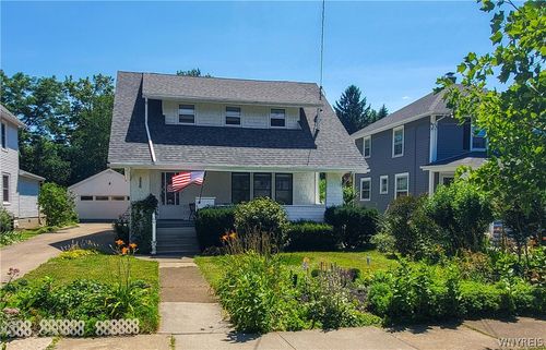 256 Maple Avenue, Hamburg, NY, 14075 | Card Image