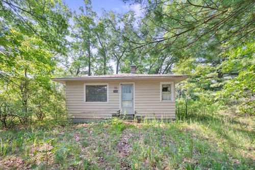 2456 Woodland Lake Dr, Bitely, MI, 49309-9417 | Card Image