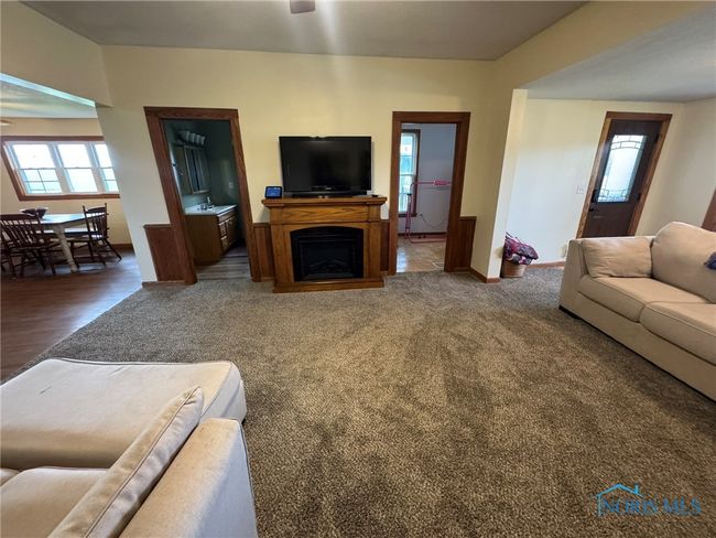 11575 County Road Q, House other with 5 bedrooms, 3 bathrooms and 2 parking in Montpelier OH | Image 25