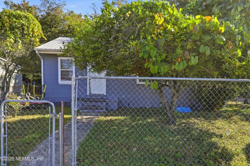 1305 Melson Ave, JACKSONVILLE, FL, 32254-2449 | Card Image