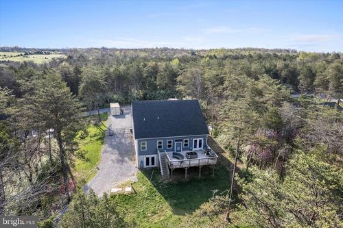 123 Pine Cone Rd, KEARNEYSVILLE, WV, 25430-1403 | Card Image