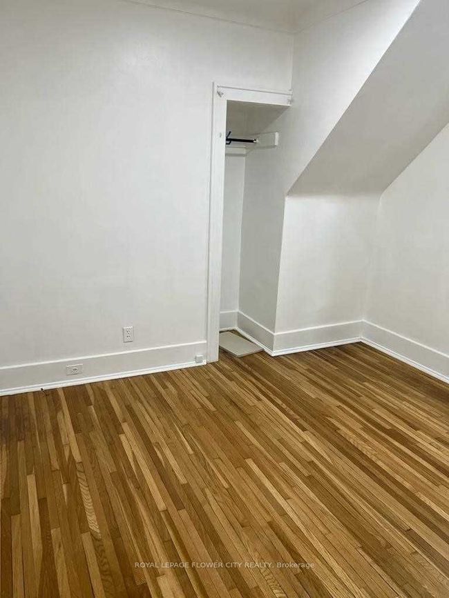 1122 Louis Ave, House other with 3 bedrooms, 3 bathrooms and 4 parking in Windsor ON | Image 9