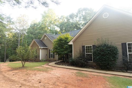 1045 Lee Road, VALLEY, AL, 36854 | Card Image