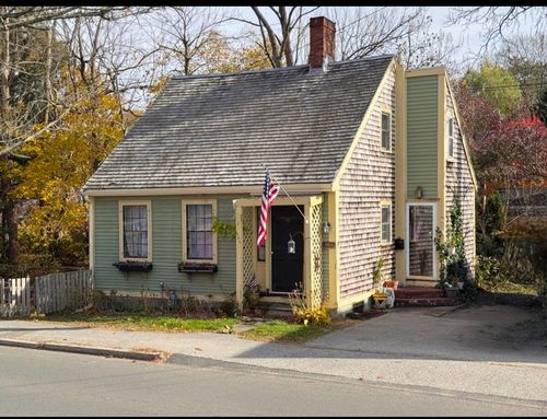 246 North St, Hingham, MA, 02043-2127 | Card Image
