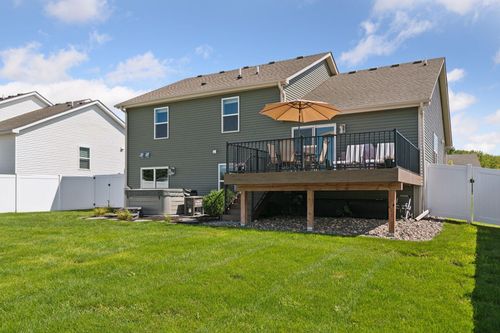 18017 Hidden Creek Trl, Lakeville, MN, 55044-5352 | Card Image