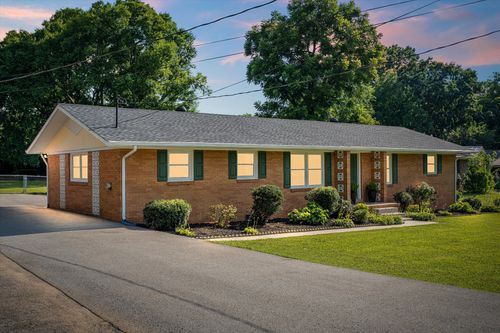1211 Taylor Pl, Murfreesboro, TN, 37129-2018 | Card Image