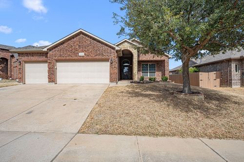 10424 Merced Lake Rd, Fort Worth, TX, 76177-3533 | Card Image