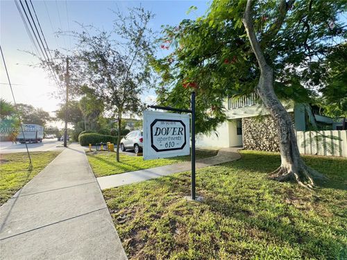apt-106-610 Ne 123rd St, North Miami, FL, 33161-5542 | Card Image