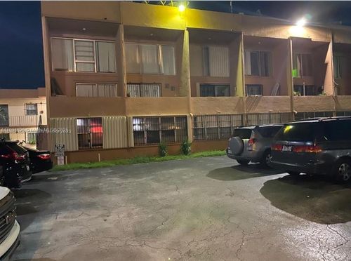 apt-112-1305 W 46th St, Hialeah, FL, 33012-3262 | Card Image