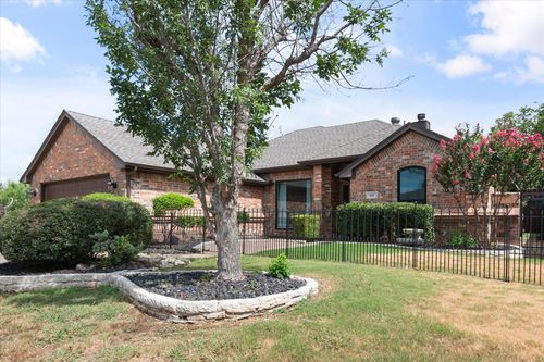 601 Mesa Vista Dr, Crowley, TX, 76036-3667 | Card Image