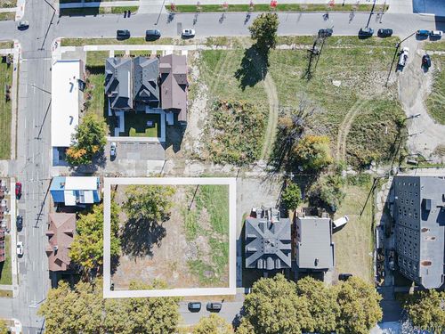 51 E Euclid St, Detroit, MI, 48202-2209 | Card Image