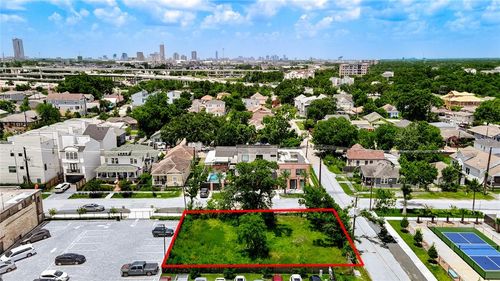 2324 Keene St, Houston, TX, 77009-7726 | Card Image