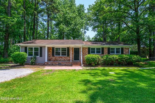 429 Swiss Rd, New Bern, NC, 28560-6768 | Card Image