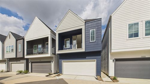 3008 Jensen Springs Ln, Houston, TX, 77026-1460 | Card Image