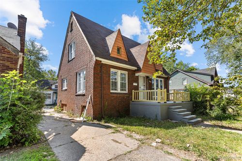 4827 Gray St, Detroit, MI, 48215-2042 | Card Image