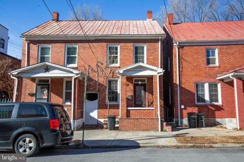 106 N Maple Ave, MARTINSBURG, WV, 25401-3326 | Card Image