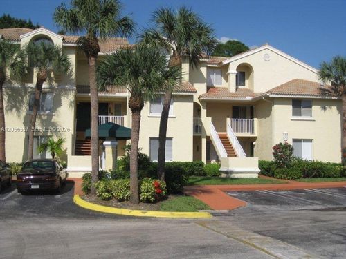 0-22304 Glenmoor Dr, West Palm Beach, FL, 33409-2840 | Card Image