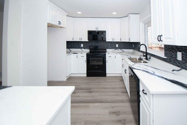 1883 Pine Tree Trl, House other with 3 bedrooms, 2 bathrooms and 2 parking in Gainesville GA | Image 6