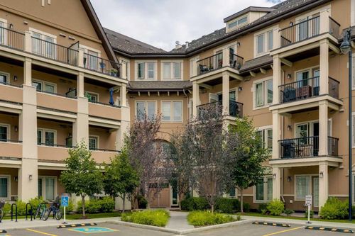 220-30 Mahogany Mews Se, Calgary, AB, T3M3H4 | Card Image