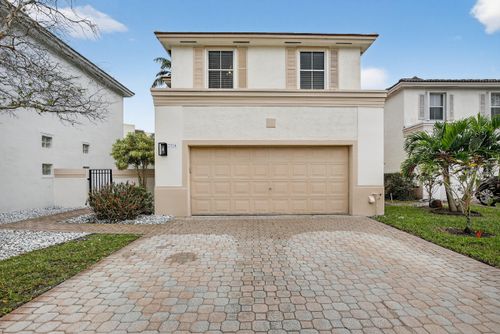 7524 Nw 1st Pl, Plantation, FL, 33317-2264 | Card Image