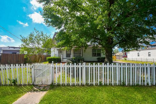 2636 Lone Oak Rd, Houston, TX, 77093-3344 | Card Image